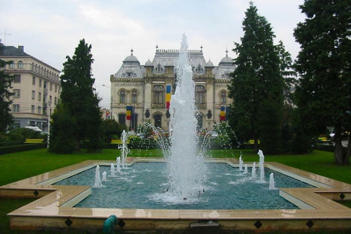 Galla Old Town Center Craiova Exterior foto